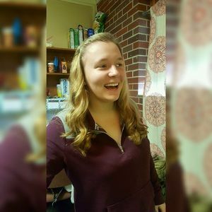 Meet your Posher, Brittney